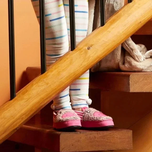 ACORN KIDS CRITTER NOVELTY MOC SLIPPERS IN PINK PIG 3-4 - Picture 5 of 9